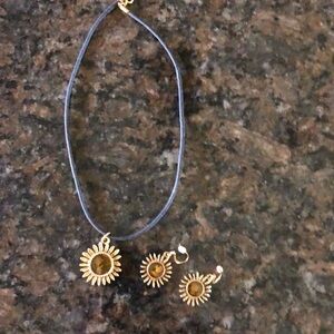 Pretty Sunflower Necklace Earring Set Pierced